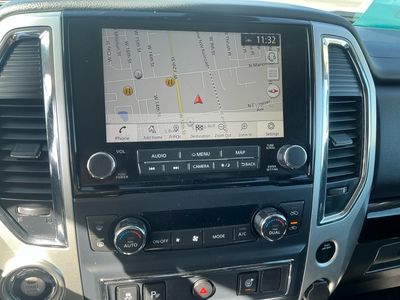 2021 Nissan Titan — photo 11 view