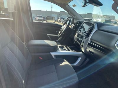 2021 Nissan Titan — photo 20 view