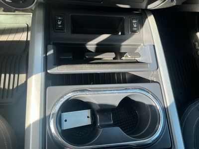 2021 Nissan Titan — photo 12 view