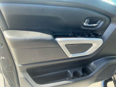 2021 Nissan Titan — photo 15 view
