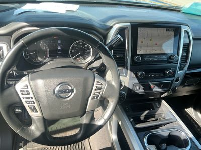 2021 Nissan Titan — photo 14 view