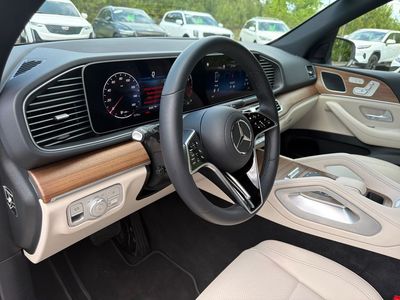 2026 Mercedes-Benz GLE — photo 18 view