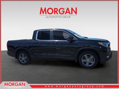 2023 Honda Ridgeline RTL in Black — front three-quarter view