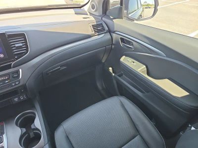 2023 Honda Ridgeline — photo 12 view