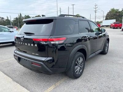 2024 Nissan Pathfinder — detail view