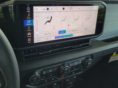 2026 Jeep Wrangler — photo 28 view
