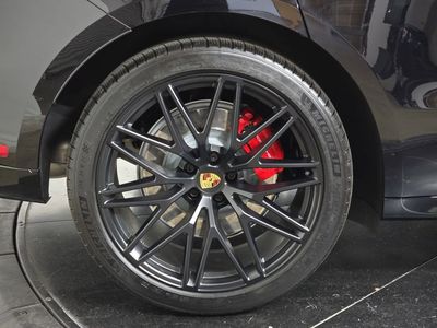 2026 Porsche Macan - Photo 29