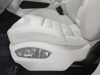 2026 Porsche Macan - Photo 23