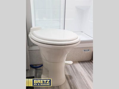 2022 Winnebago Industries Towables Voyage - Photo 14