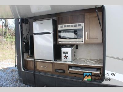 2019 Keystone RV Laredo - Photo 10