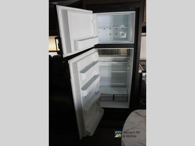 2019 Keystone RV Laredo - Photo 26