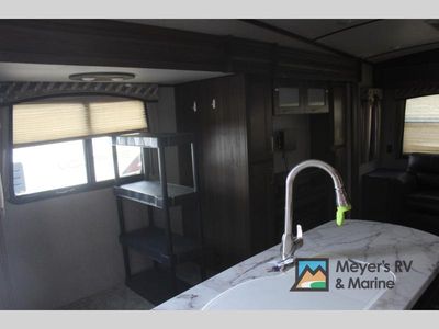 2019 Keystone RV Laredo - Photo 18