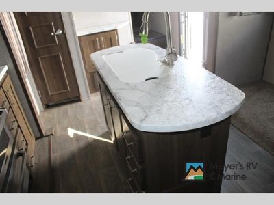 2019 Keystone RV Laredo - Photo 29