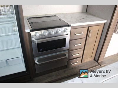 2019 Keystone RV Laredo - Photo 27