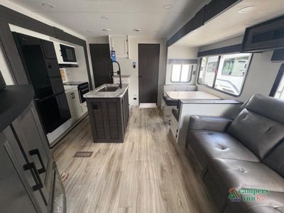 2026 Venture RV SportTrek - Photo 5