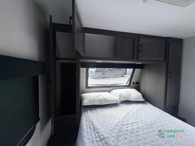2026 Venture RV SportTrek - Photo 46