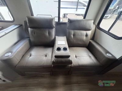 2026 Venture RV SportTrek - Photo 39