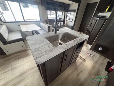 2026 Venture RV SportTrek - Photo 18