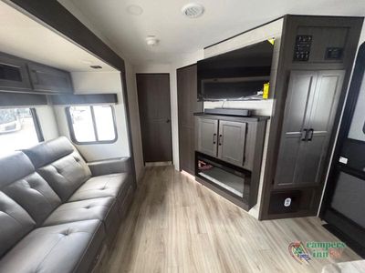 2026 Venture RV SportTrek - Photo 8