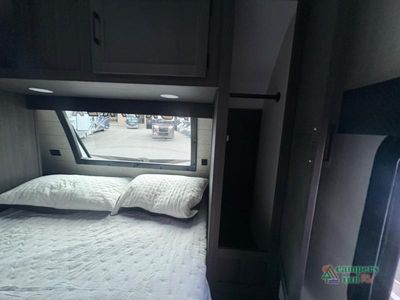 2026 Venture RV SportTrek - Photo 47