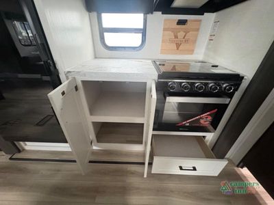 2026 Venture RV SportTrek - Photo 17