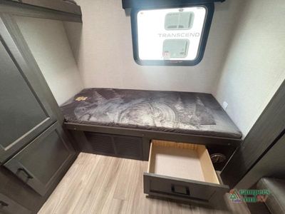 2026 Venture RV SportTrek - Photo 29
