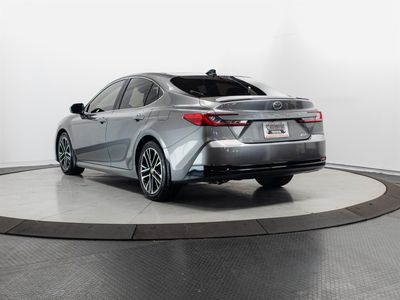 2025 Toyota Camry — photo 9 view