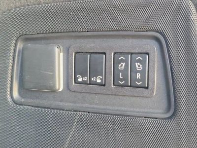 2023 Cadillac Escalade — photo 14 view