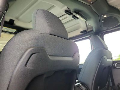 2026 Jeep Wrangler — photo 10 view