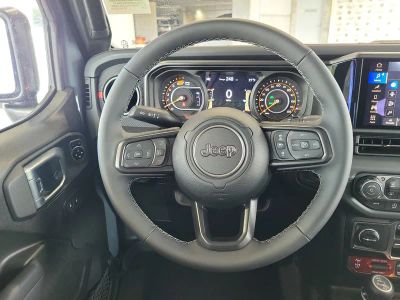 2026 Jeep Wrangler — photo 22 view