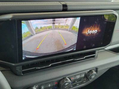 2026 Jeep Wrangler — photo 27 view