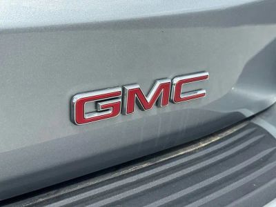 2025 GMC Yukon XL - Photo 14