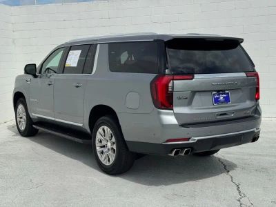2025 GMC Yukon XL - Photo 11
