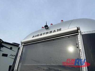 2019 Airstream Classic - Photo 6
