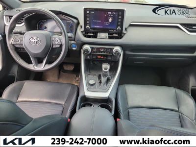 2020 Toyota RAV4 — photo 15 view