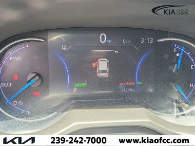 2020 Toyota RAV4 — photo 25 view