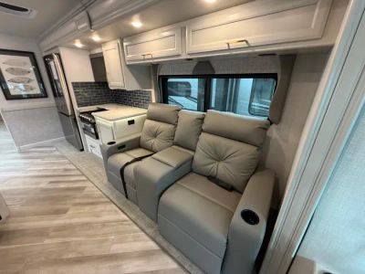 2026 Fleetwood BOUNDER - Photo 11