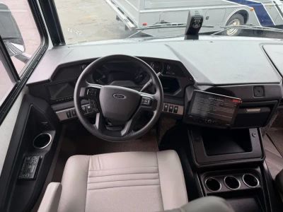 2026 Fleetwood BOUNDER - Photo 2