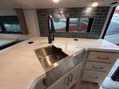 2026 Fleetwood BOUNDER - Photo 9