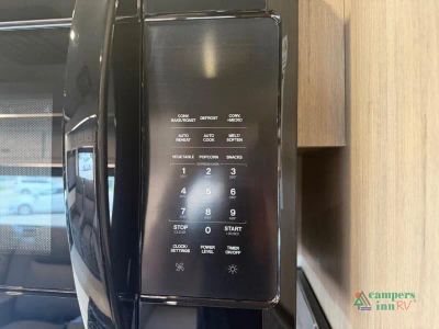 2027 Grand Design Lineage Series F — photo 9 view