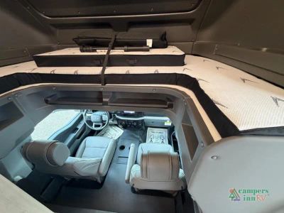 2027 Grand Design Lineage Series F — photo 29 view