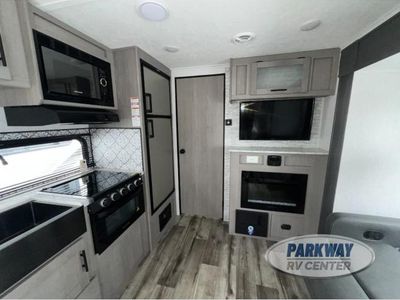2022 Dutchmen RV Coleman Light - Photo 8