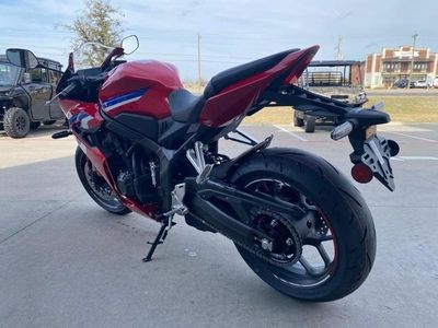 2026 Honda CBR650R E-Clutch - Photo 5