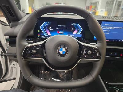2026 BMW 5 Series — photo 18 view