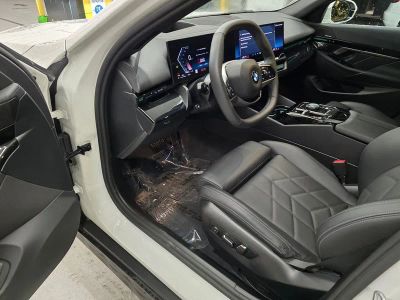 2026 BMW 5 Series — photo 16 view