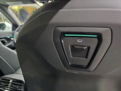 2026 BMW 5 Series — photo 34 view