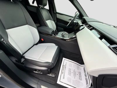 2026 Land Rover Range Rover Velar — photo 14 view