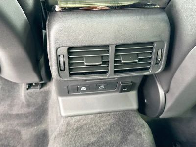 2026 Land Rover Range Rover Velar — photo 19 view