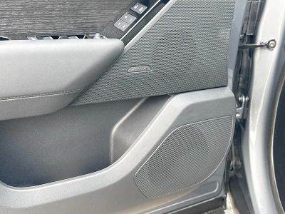 2026 Land Rover Range Rover Velar — photo 23 view
