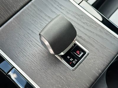 2026 Land Rover Range Rover Velar — photo 28 view